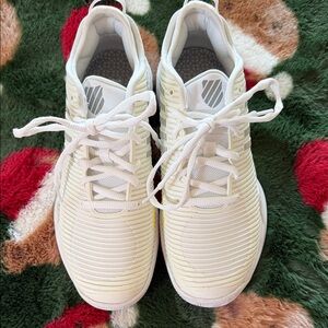 K-Swiss Yellow and Wite Tennis Court Shoes